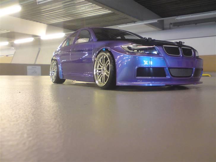 Bil Tamiya TA05 VDF - Kode så man kan se alle billeder: http://www.rcgalleri.dk/html/gal_visbil.asp?ID=34972&ipc=117261 billede 1