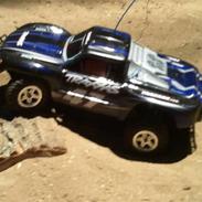 Off-Roader traxxas slayer pro