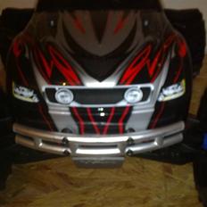 Off-Roader Traxxas E-Maxx 4 WD