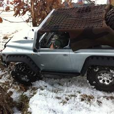 Off-Roader Axial SCX 10 TR