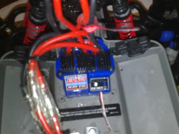 Off-Roader Traxxas E-Maxx 4 WD billede 9