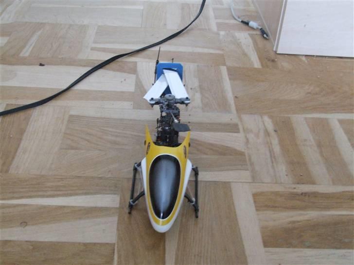 Helikopter Dynam E-Razor 250 Titan billede 1