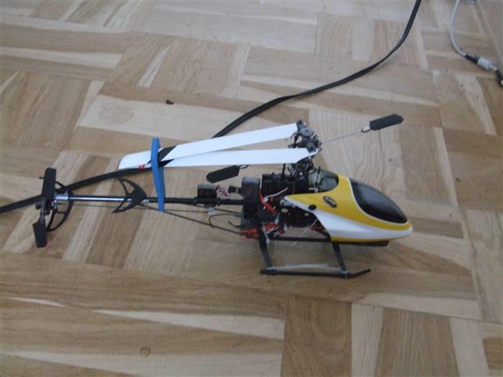 Helikopter Dynam E-Razor 250 Titan billede 2