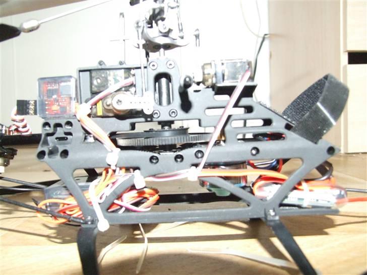 Helikopter Dynam E-Razor 250 Titan billede 6