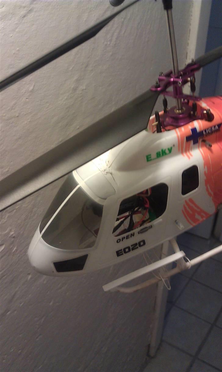 Helikopter ESKY BIG LAMA billede 8