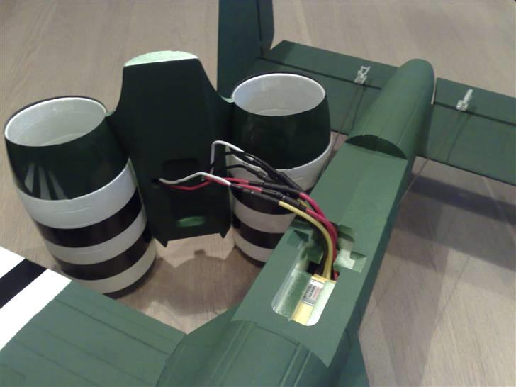 Fly A-10 Warthog Fighter Jet - De 2 x 75 fan virker lidt store i forhold til flyet billede 6