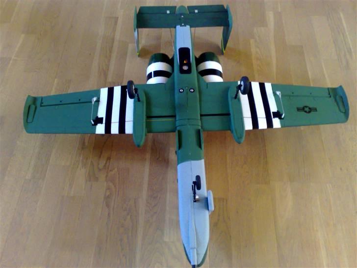 Fly A-10 Warthog Fighter Jet - Bunden hjulbrønd er godt skjult fin lille detalje billede 14