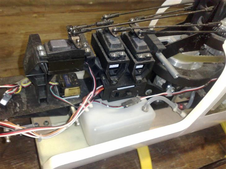 Helikopter futura SE long Ranger II  - mekanik og servo billede 2