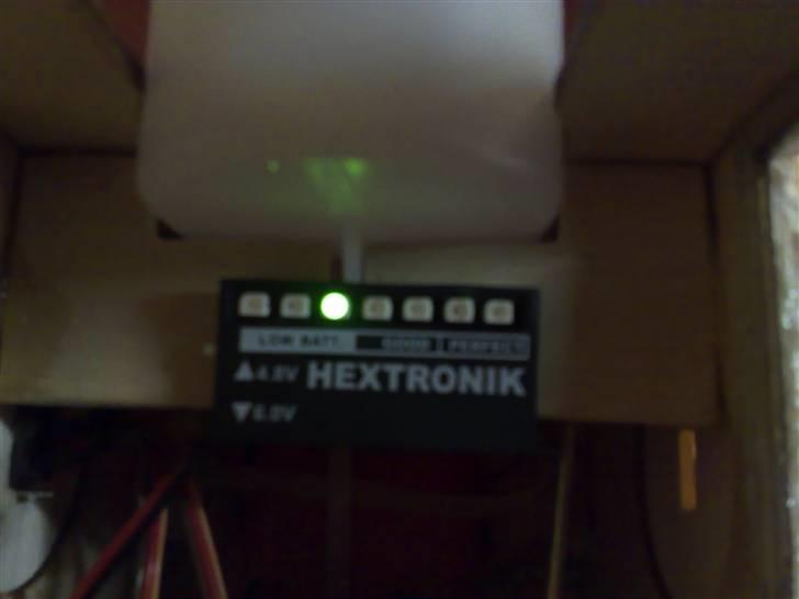 Fly JP PIPER CUB J3 R.I.P - Nu med  lille smart hexTronik Voltage Display fra Hobby King til hele 12 kr. !!!! Virker 100 % sådan Hobby King billede 20