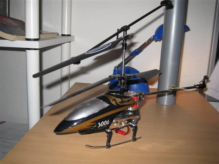 Helikopter S006 Alloy Shark billede 1