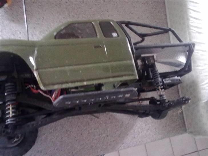 Off-Roader Axial SCX10 - 1/10th 4WD  - hjulene afmonteret billede 2