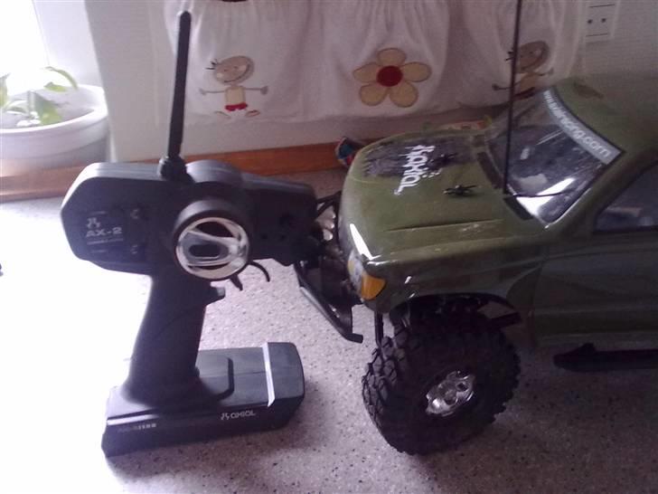 Off-Roader Axial SCX10 - 1/10th 4WD  - lige et billede af standart controleren billede 5