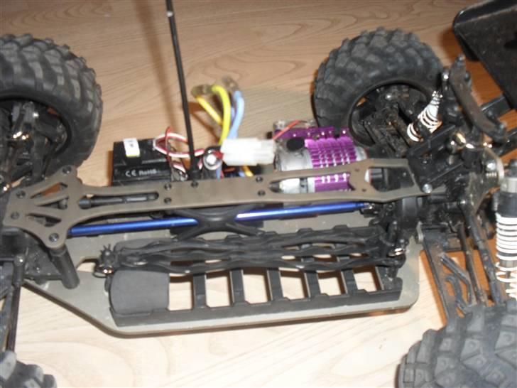 Off-Roader Stealth X09 Truggy (Solgt - Så kan i se hvad de indeholder! :)  billede 5