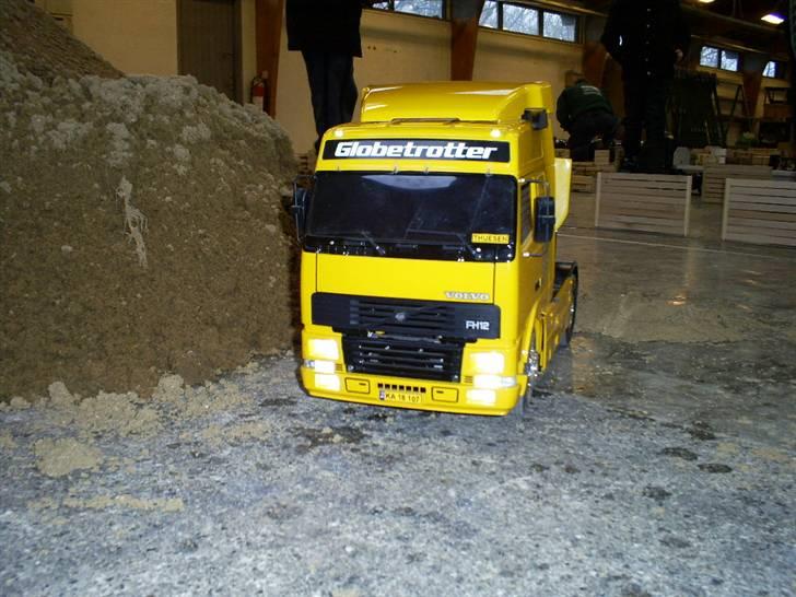 Lastbiler Tamiya Volvo FH12 (SOLGT) billede 7