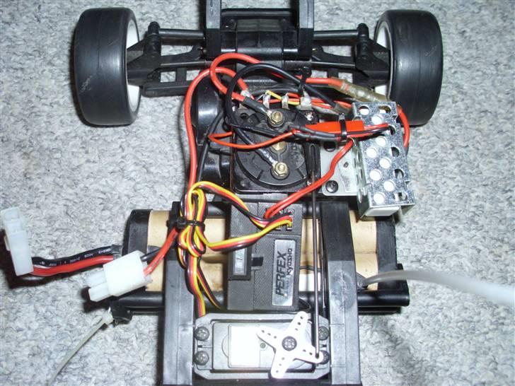 Bil Bil Kyosho PureTen Mantis - Tæt på! billede 9