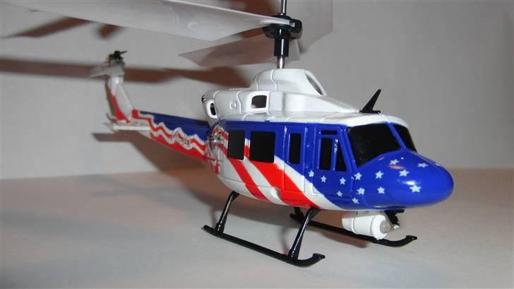 Helikopter Twin Huey billede 1