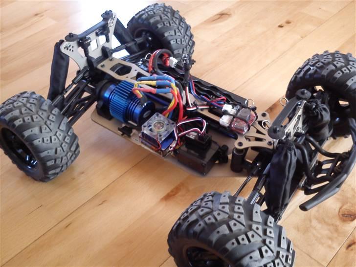 Bil HBX stealth XO9 brushless billede 3