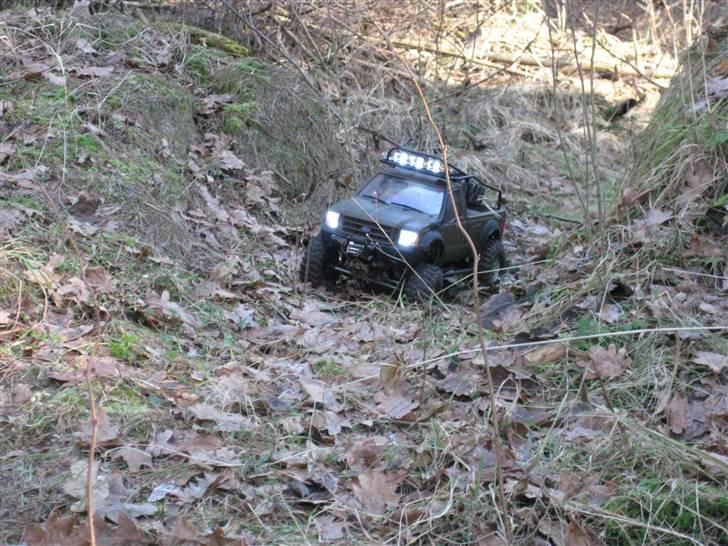 Off-Roader Axial SCX10 Ford F350 billede 1