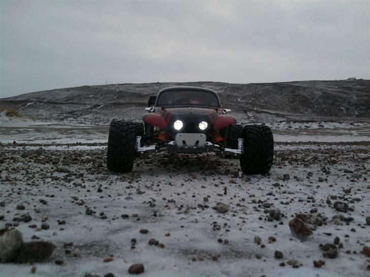 Off-Roader traxxas  rustler vxl - her er jeg ude for første gang med ny karos  billede 1