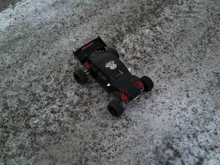 Off-Roader traxxas  rustler vxl - her er jeg ude for første gang med ny karos  billede 2