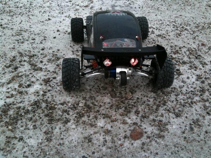Off-Roader traxxas  rustler vxl - her er jeg ude for første gang med ny karos  billede 3