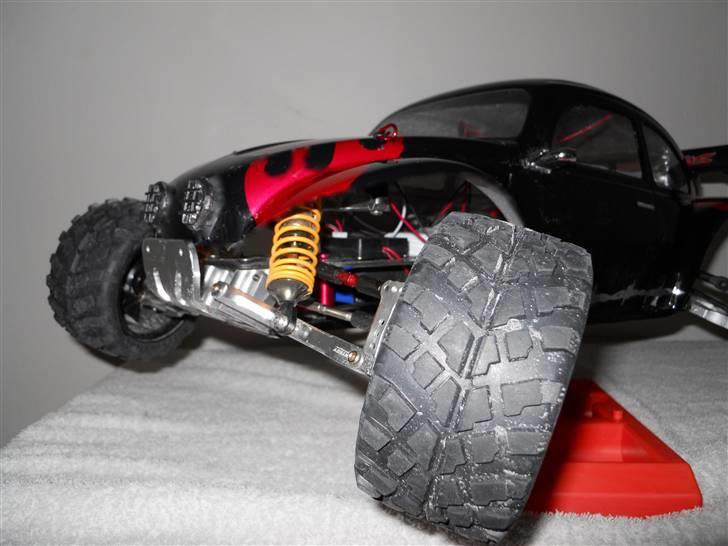 Off-Roader traxxas  rustler vxl - her er den nye karos kommet på for første gang. billede 4