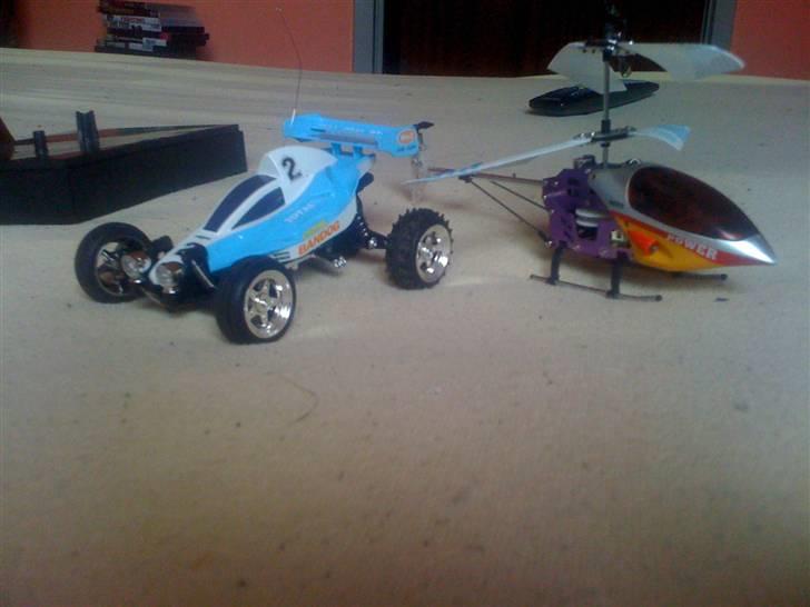 Helikopter E.P Copter Helikopter - Her vises et billede af den Micro-buggy som senere skal have en trailer som min helikopter kan lave Take-off fra, imens den kører de 12 km/t sådan en lille djævel kører...  billede 5