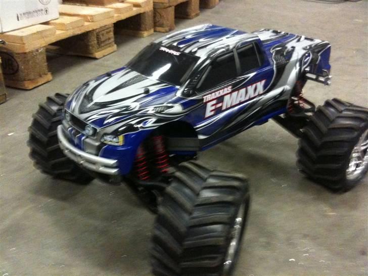 Truck E maxx  billede 1