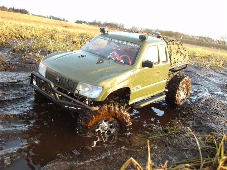 Truck axial scx10 (army) honcho billede 1