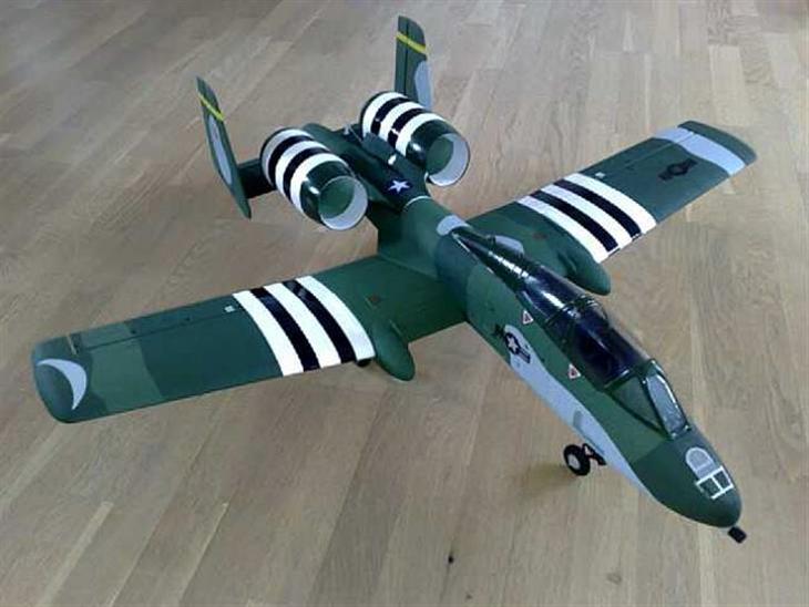 Fly A-10 Warthog Fighter Jet - Klar til kamp billede 1