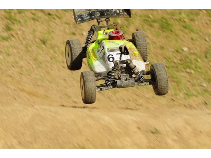 {{currentPhoto.altText}} billede {{currentPhoto.number}}