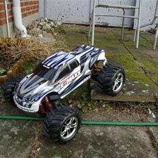 Off-Roader traxxas e-maxx DØD