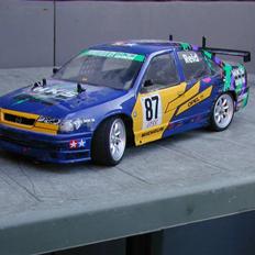 Bil FF-01 HKS Opel Vectra