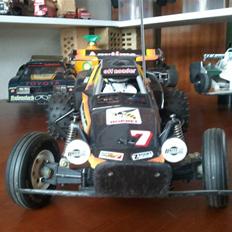 Buggy Tamiya 58045 hornet