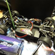 Bil xray t1 evo 2 BYTTET