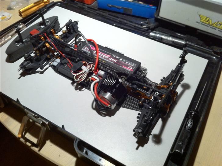 Bil Xray T2 '009 (Solgt) - Med batteri (GM LiPo 4200mah 45C) billede 13