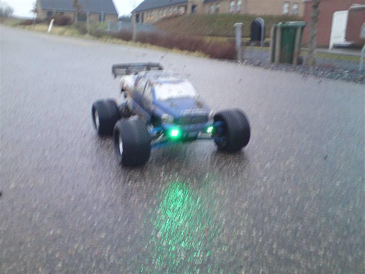 Bil Traxxas E-revo BRUSHLESS!  billede 19