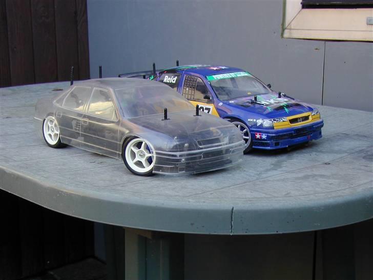 Bil FF-01 HKS Opel Vectra billede 6