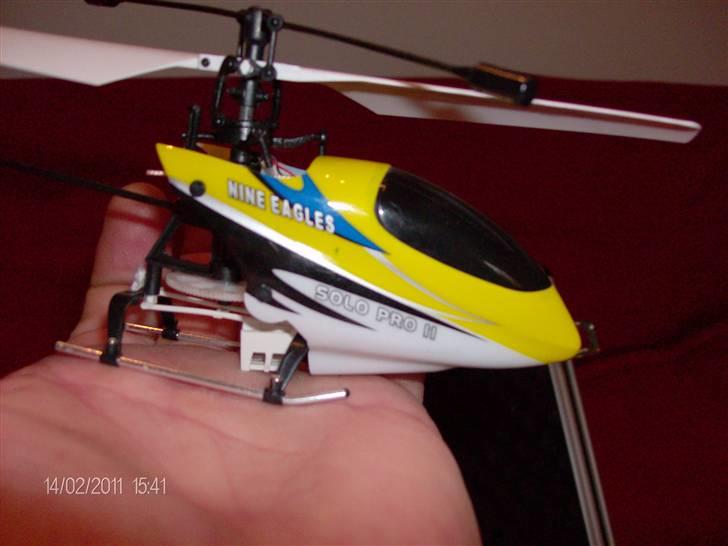 Helikopter Nine Eagles solo pro ll SOLGT billede 1