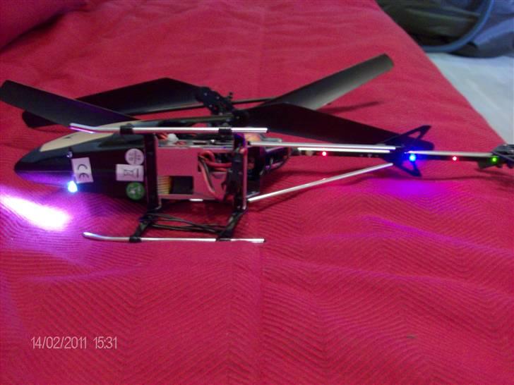 Helikopter sort dobbelt rotor  SOLGT billede 4