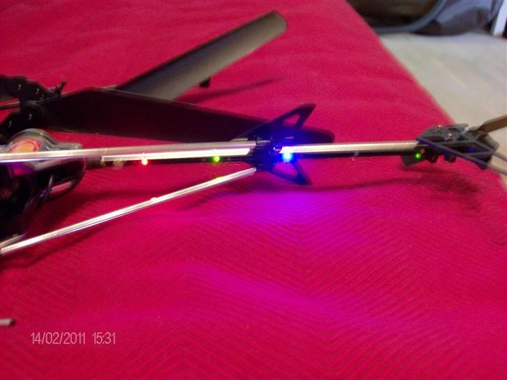 Helikopter sort dobbelt rotor  SOLGT billede 5