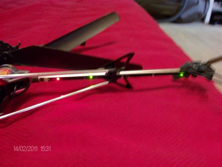 Helikopter sort dobbelt rotor  SOLGT billede 6