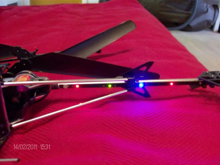 Helikopter sort dobbelt rotor  SOLGT billede 7