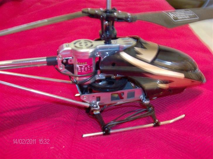 Helikopter sort dobbelt rotor  SOLGT billede 8