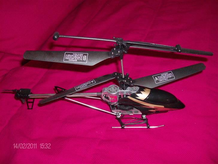 Helikopter sort dobbelt rotor  SOLGT billede 9