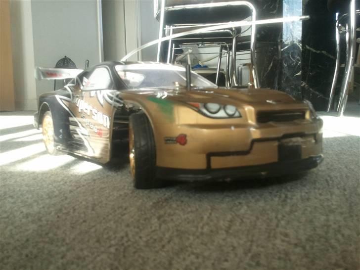 Bil hbx skyline  billede 1