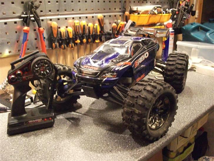 Off-Roader Traxxas E-Revo Brushless billede 1