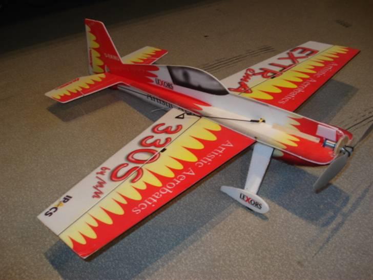 Fly artistic aerobatics 330S  (solgt) billede 6
