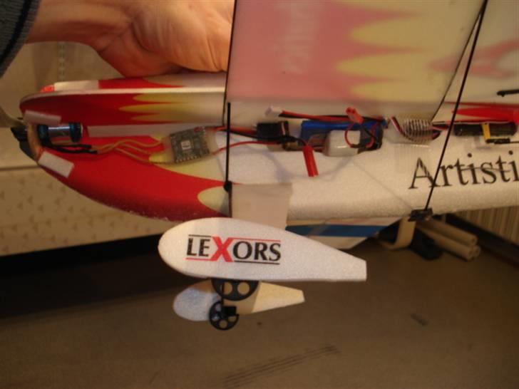 Fly artistic aerobatics 330S  (solgt) billede 9