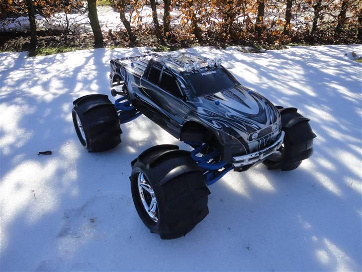 Off-Roader E-maxx (brushless) billede 2